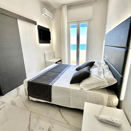 Hotel Blu Порто-Чезарео Экстерьер фото