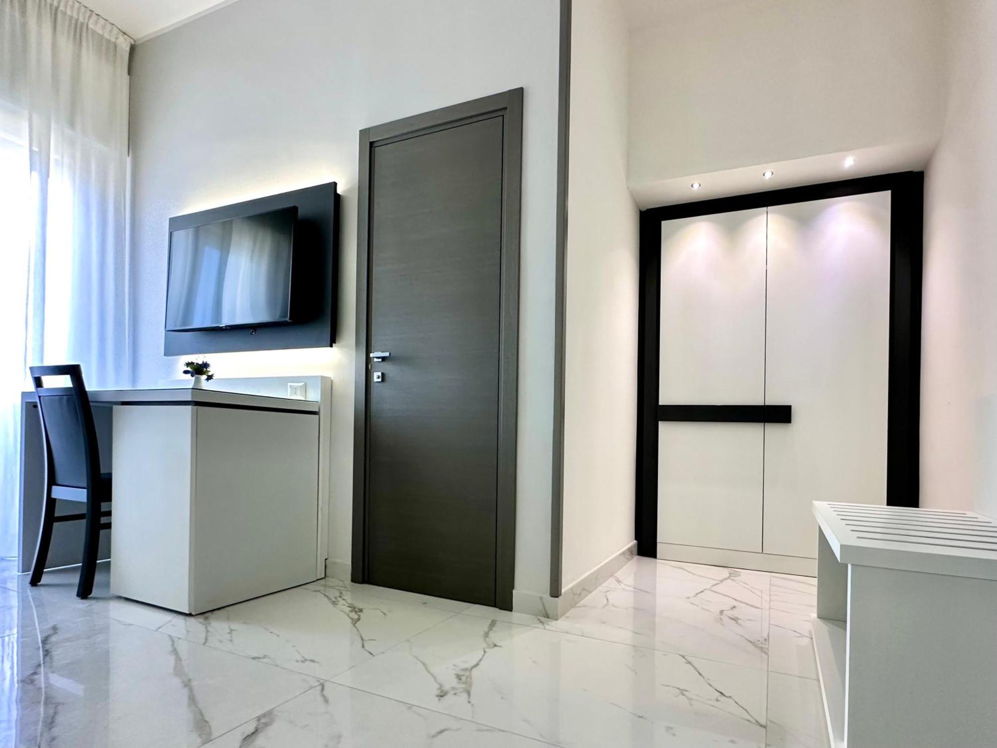 Hotel Blu Порто-Чезарео Экстерьер фото